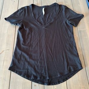 Aritzia Babaton Vneck.  Size Medium.  Black.  Excellent condition.